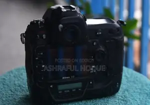Nikon D3 ফ্ল্যাগশিপ ক্যামেরা