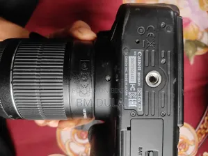 ডিএসএলআর ক্যানন ৭০০ডি