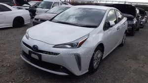 Toyota Prius 2020 Pearl
