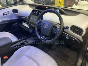 Toyota Prius 2020 Pearl