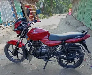 বাজাজ ডিসকভার ১৩৫ ২০১৬ রেড