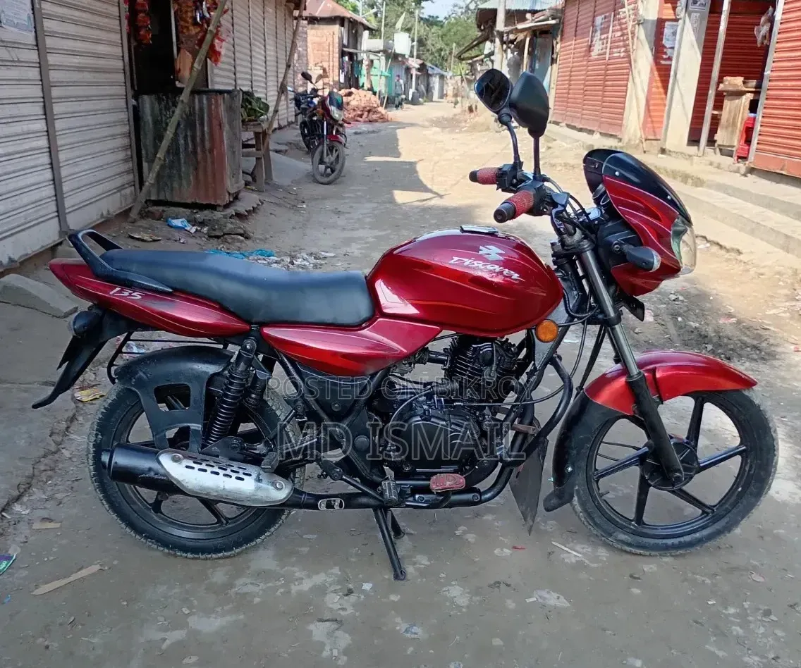 Bajaj Discover 135 2016 Red
