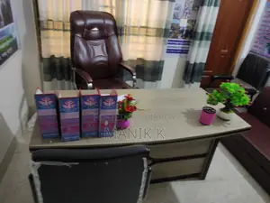 অফিস ডেস্ক (প্রিমিয়াম কোয়ালিটি) – নতুন কন্ডিশন