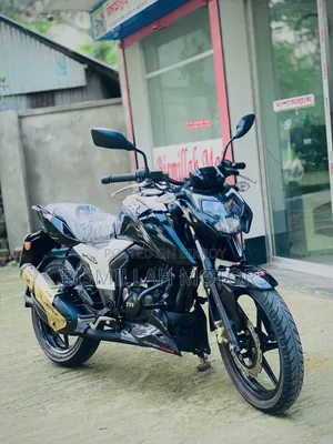 TVS Apache 160 4V 2023 Black