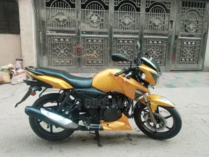 TVS Apache RTR 160 2V 2018 Yellow