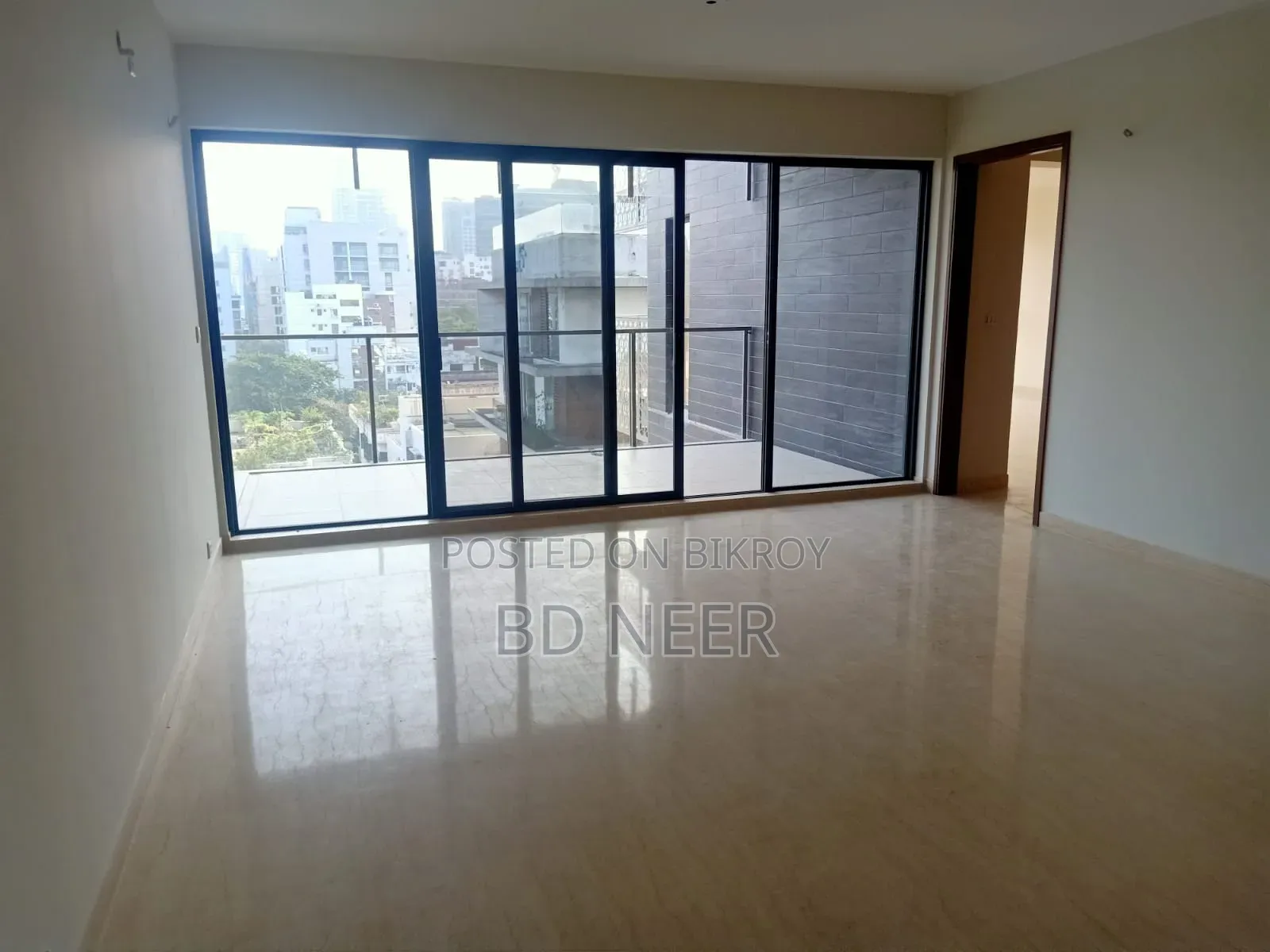 4-bedroom Apartment in Gulshan for Rent