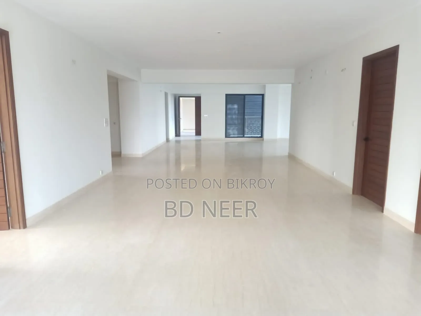4-bedroom Apartment in Gulshan for Rent