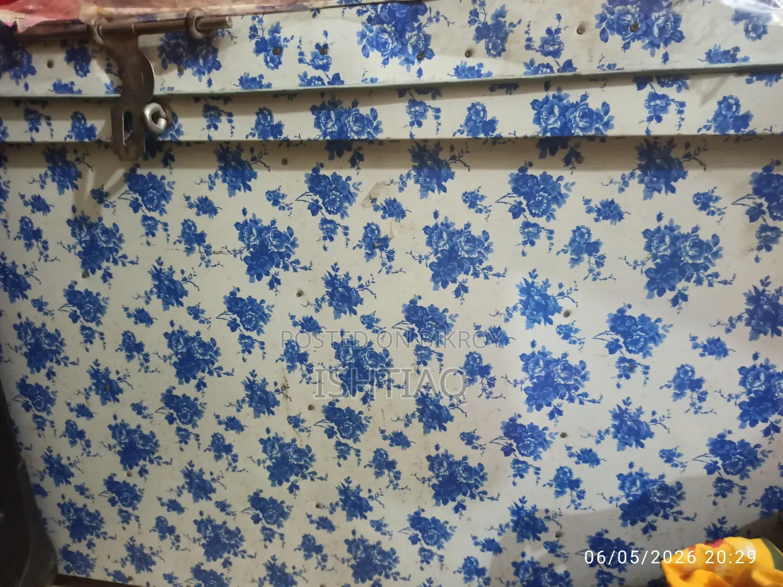 Trunk Urgent Sale