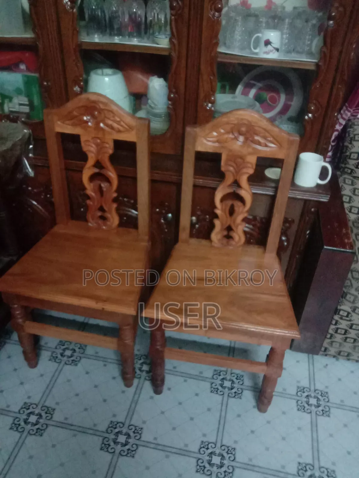 Dining table made of local Neem and Siris wood with 4 chairs