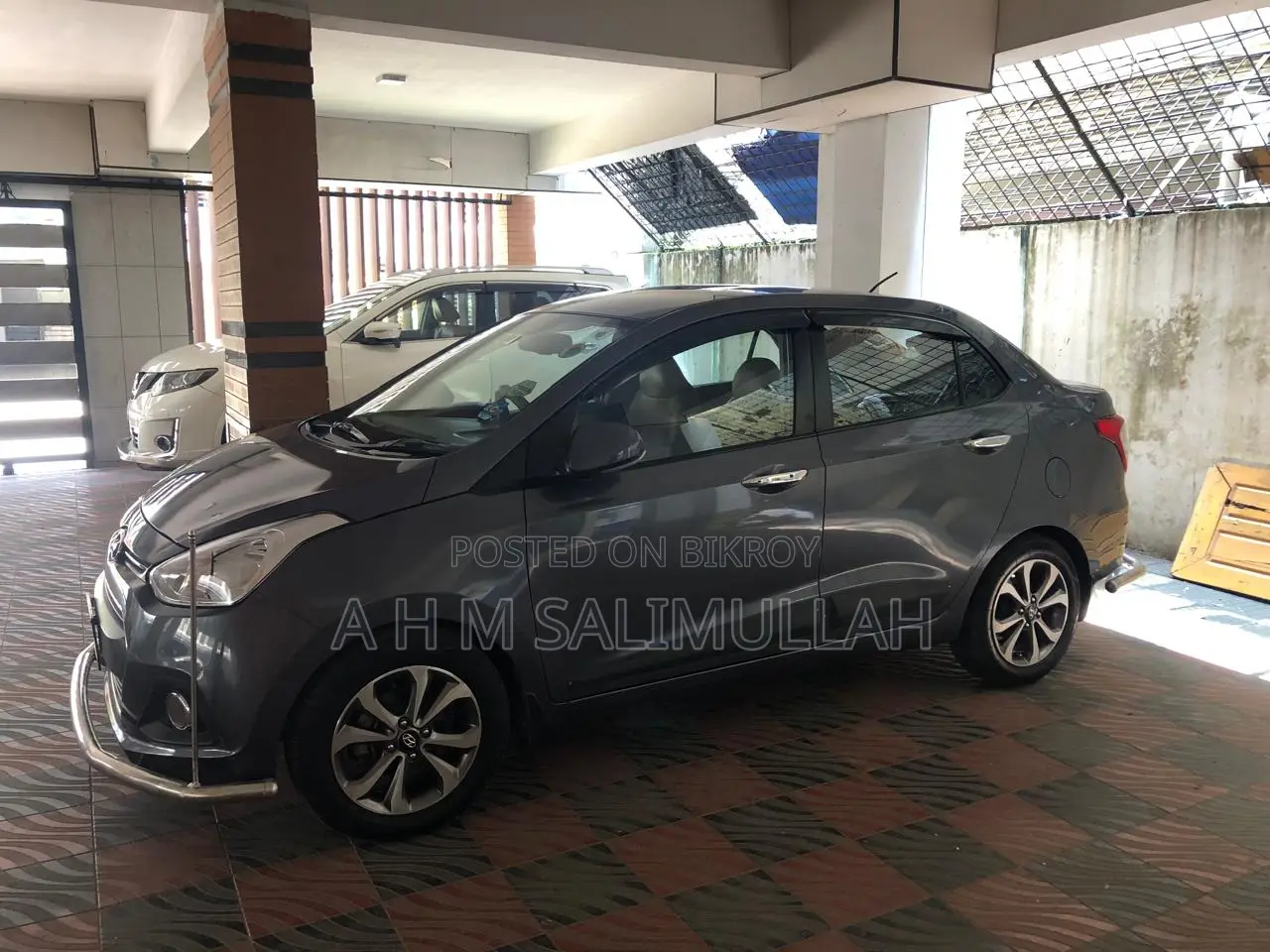 Hyundai Xcent 2016 Gray