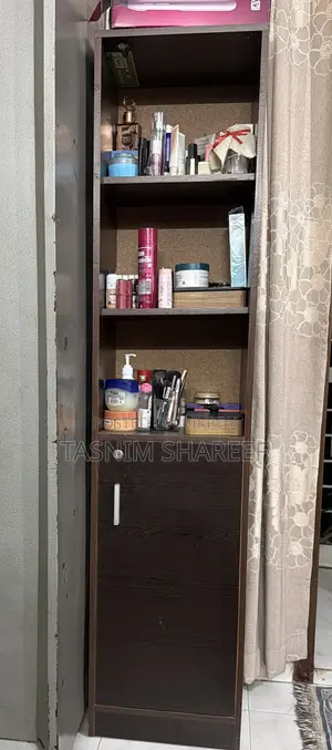 ওয়ার্ডরোব কেবিনেট
