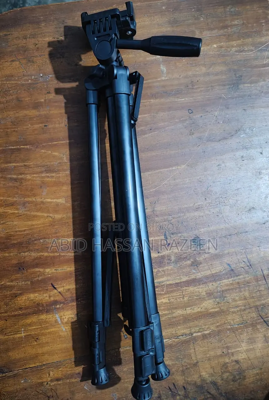 Camera Stand/Tripod