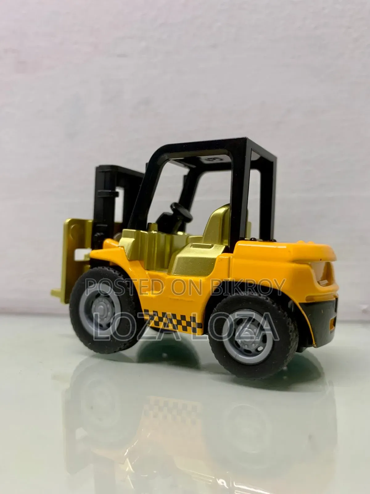 Traffic Vehicle Vintage Pull-Back Diecast Cars. Since 1998.