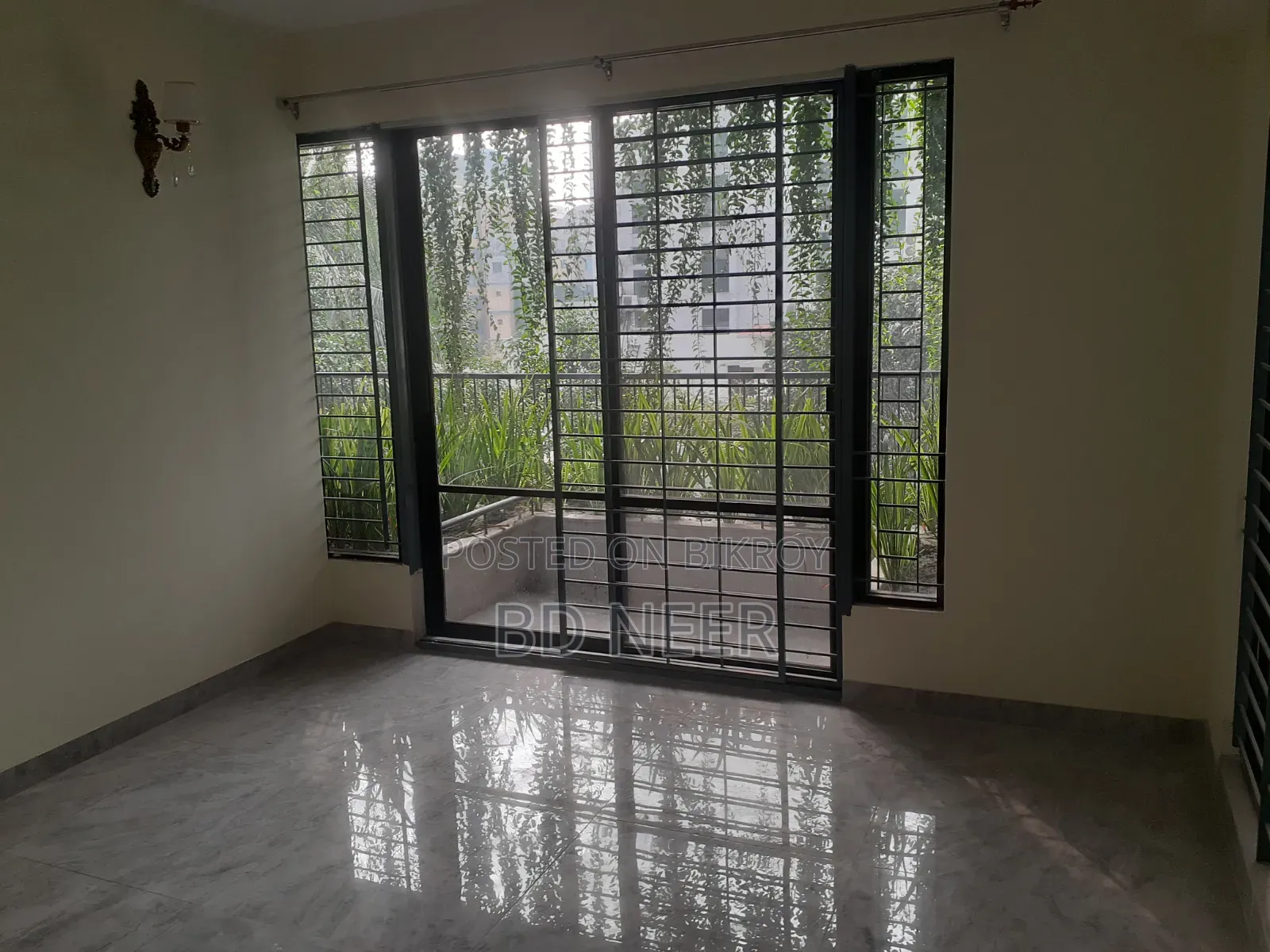 4-bedroom Apartment in Gulshan for Rent