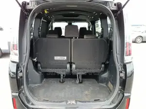 Toyota Esquire 2020 Black