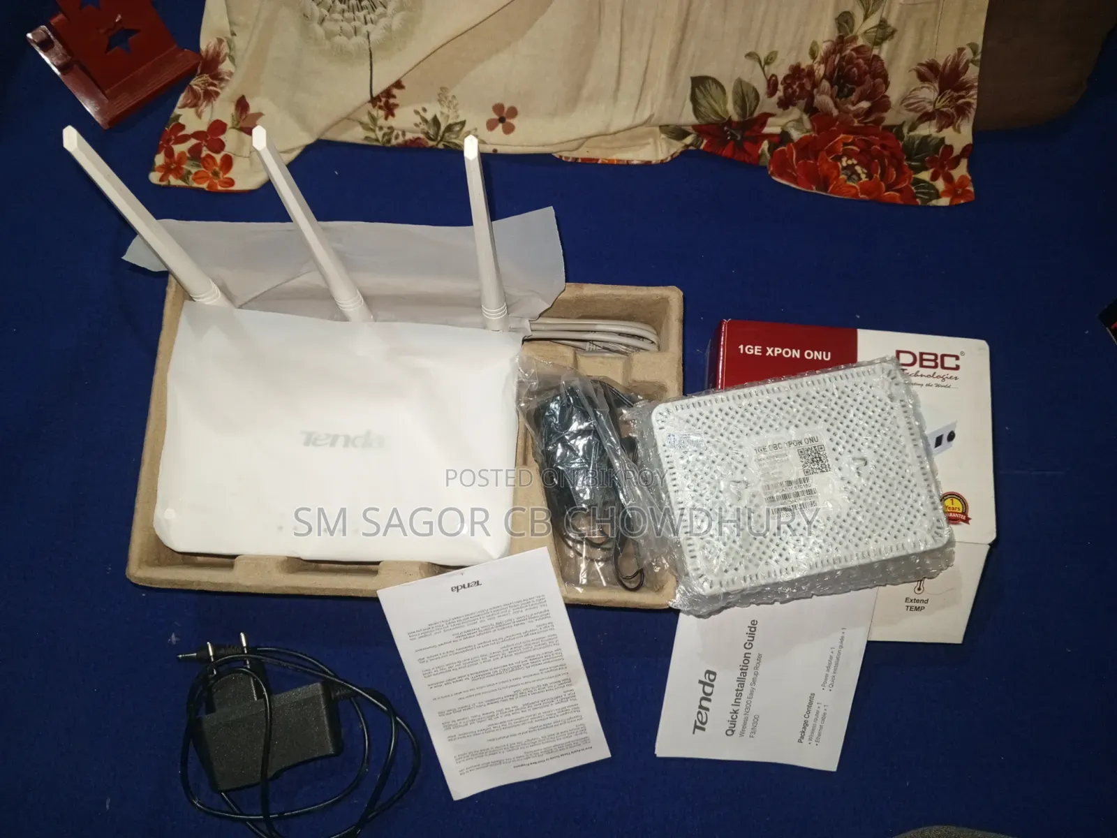 Tenda Router - Selling due to money need, everything is fine, used for 2 months