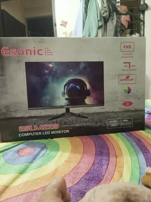 Monitor Esonic একবারে নিউ
