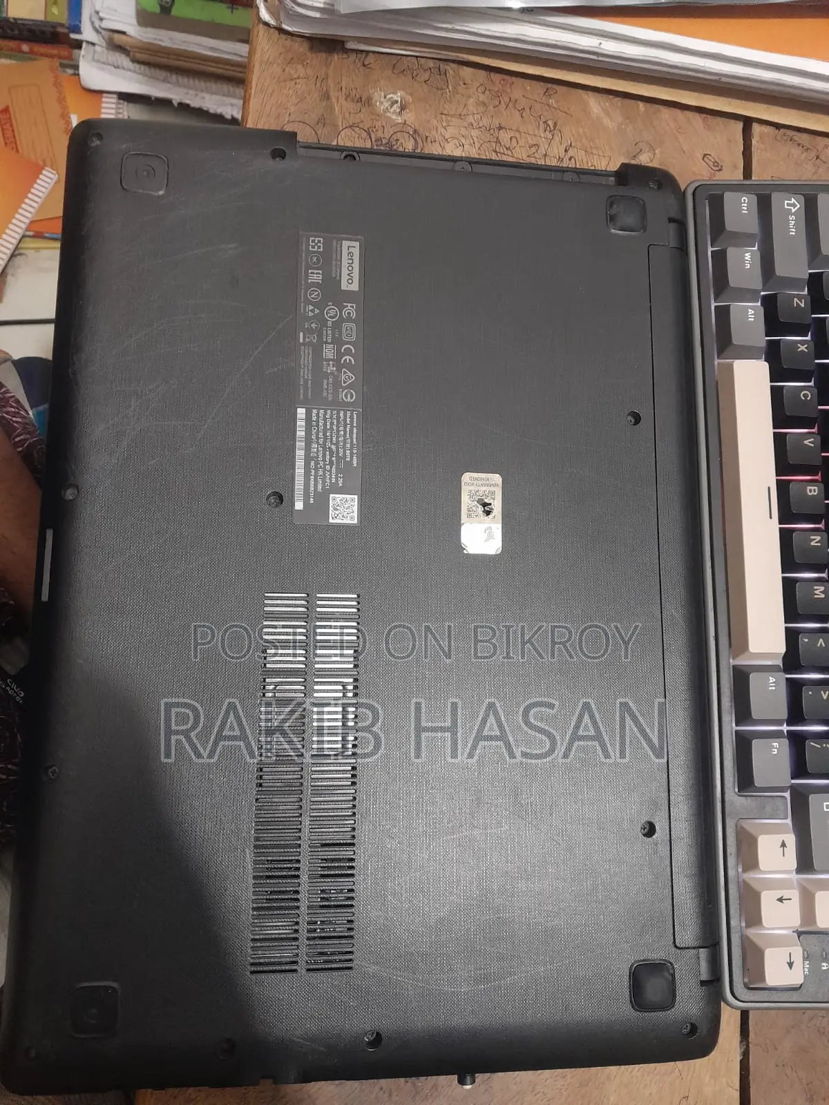 Laptop Lenovo IdeaPad 110 4GB Intel Celeron HDD+SSD 1T