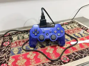 অরিজিনাল Playstation 3 Superslim (বর্ণনা দেখুন)