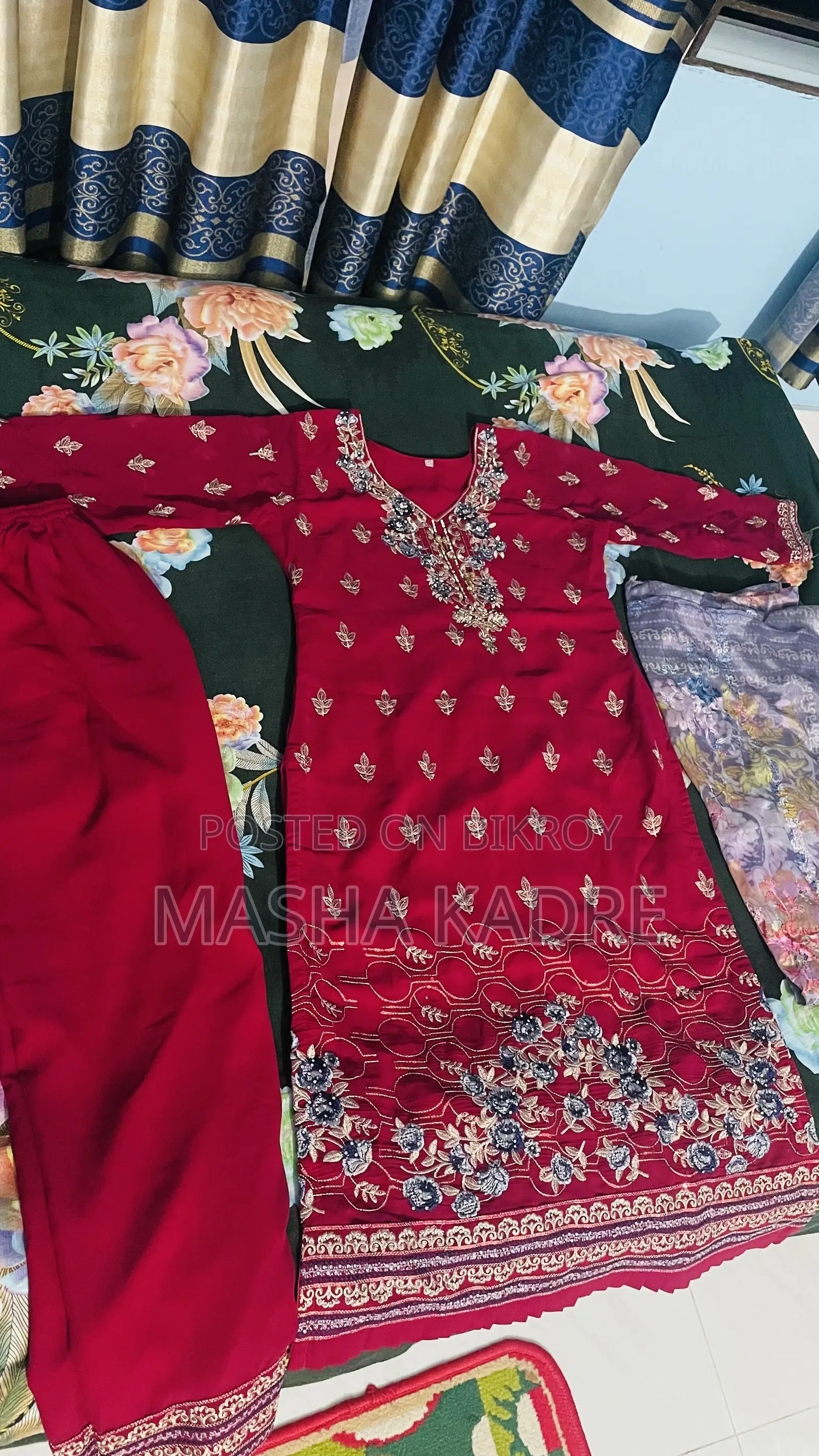 চমৎকার পার্টি ড্রেস। বডি সাইজ ৩৮
