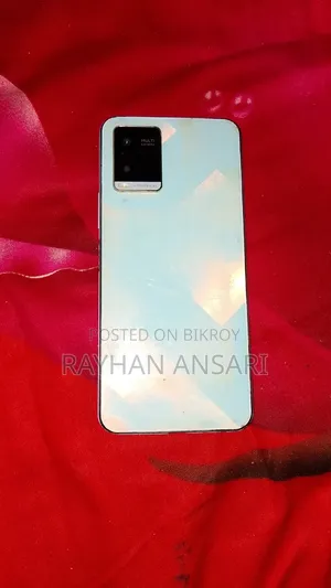 Vivo Y21 64 GB White