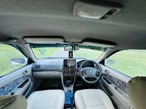 Toyota Corolla G 1.5 4WD Automatic 2000 White