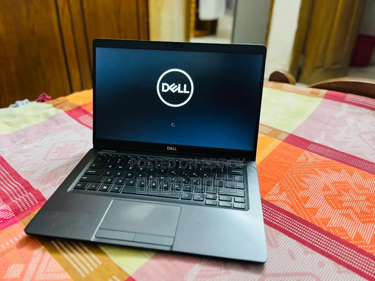 Laptop Dell Latitude 5300 8GB Intel Core I7 SSD 512GB