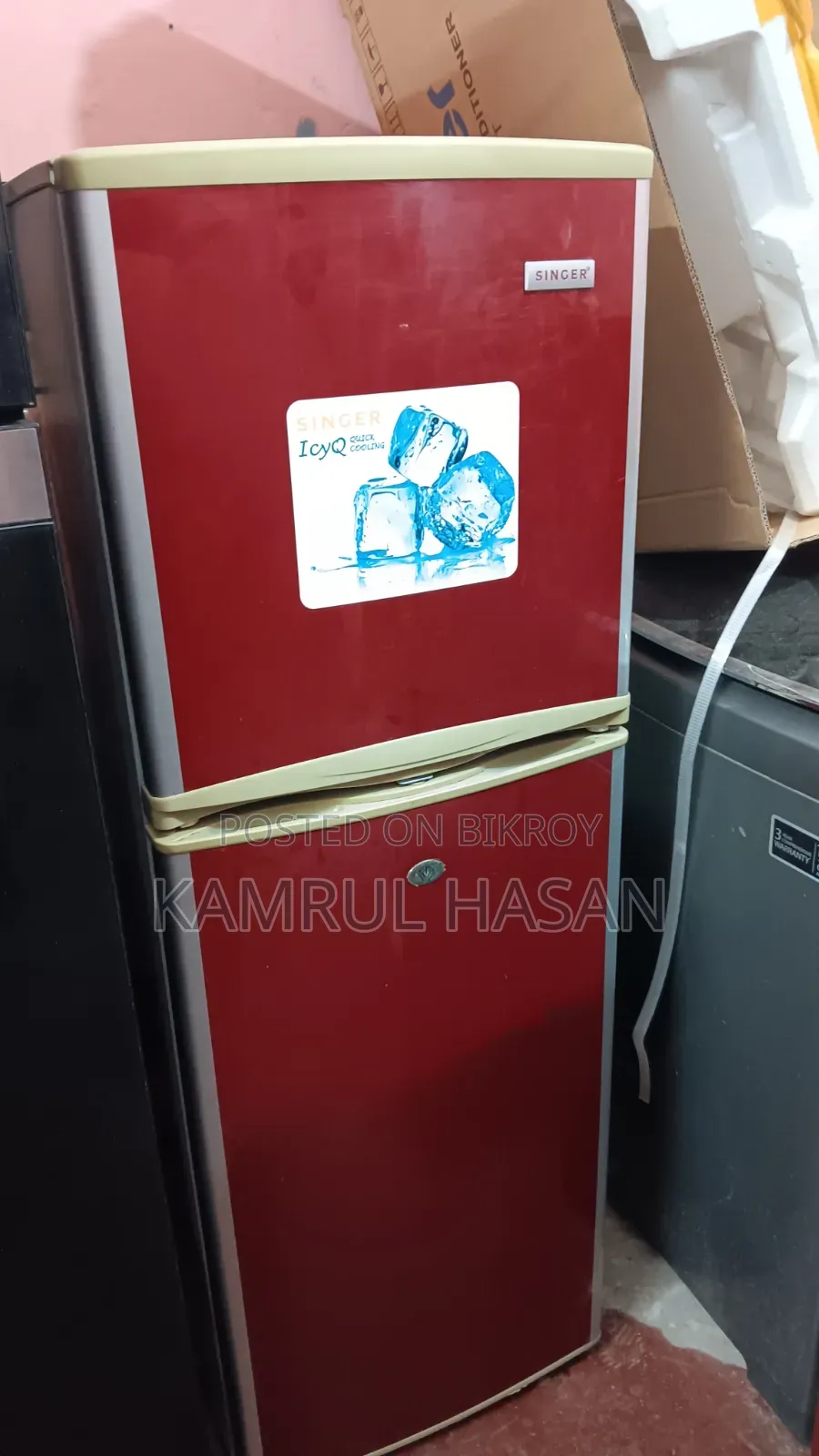 Singer 8 CFT Small Fridge