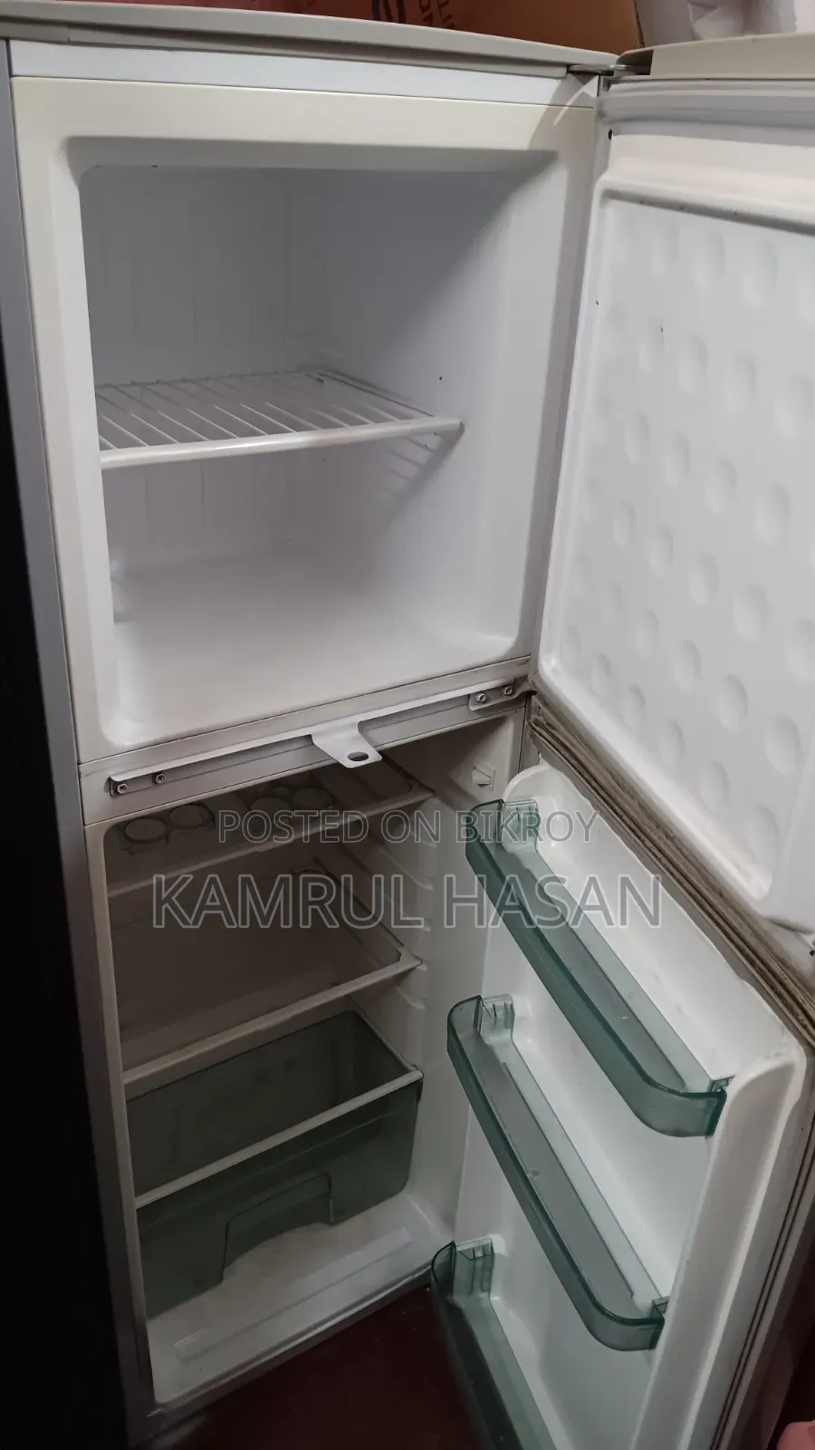 Singer 8 CFT Small Fridge