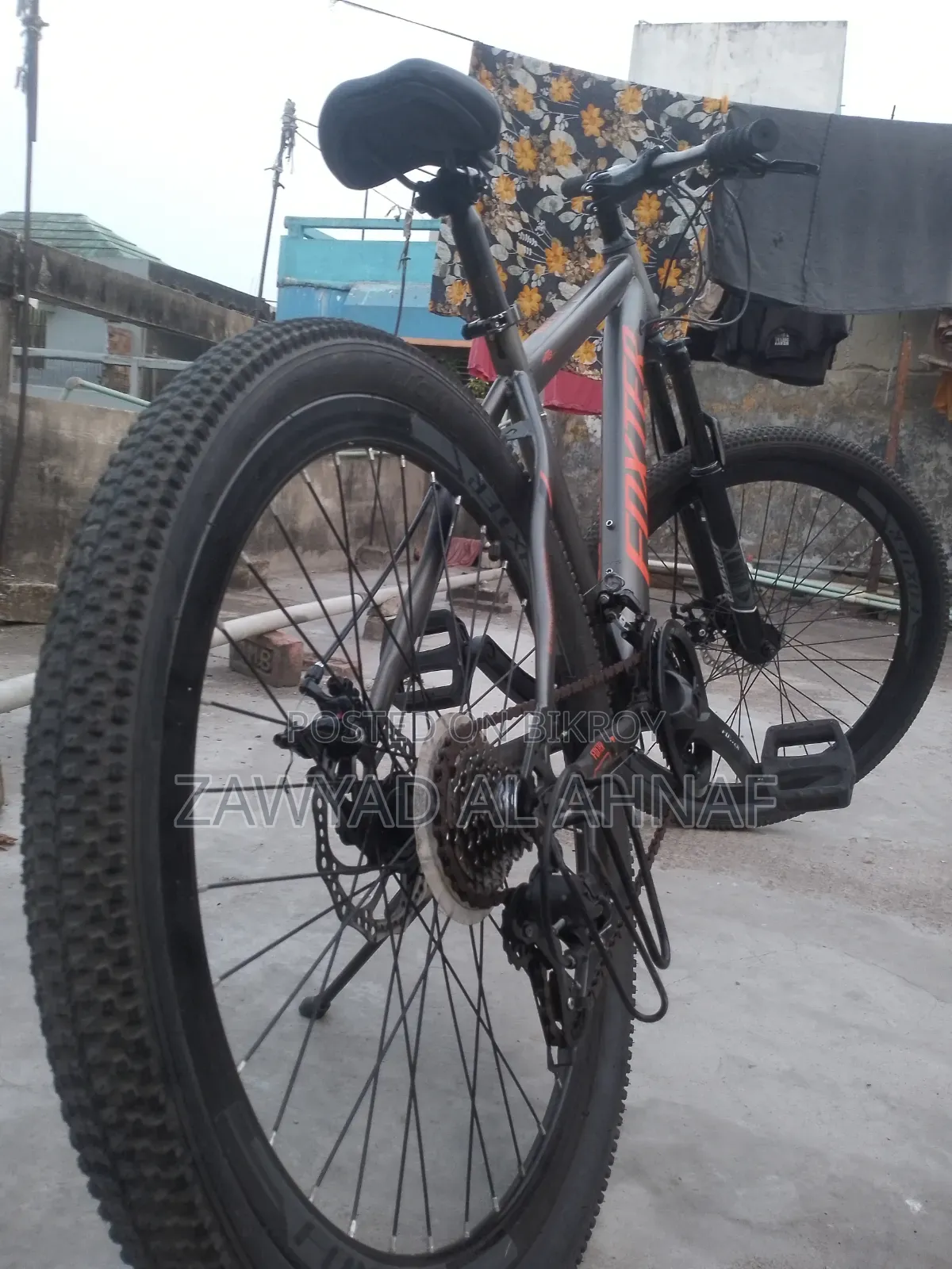 Almost New Cycle Foxter Buzz-2 Bike.