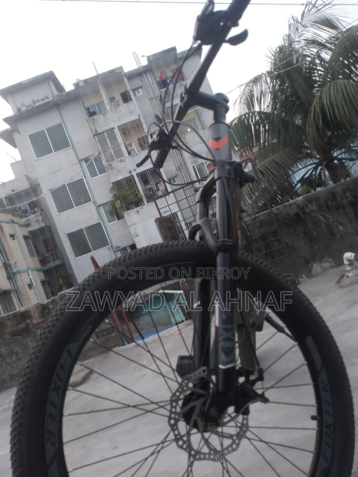 Almost New Cycle Foxter Buzz-2 Bike.