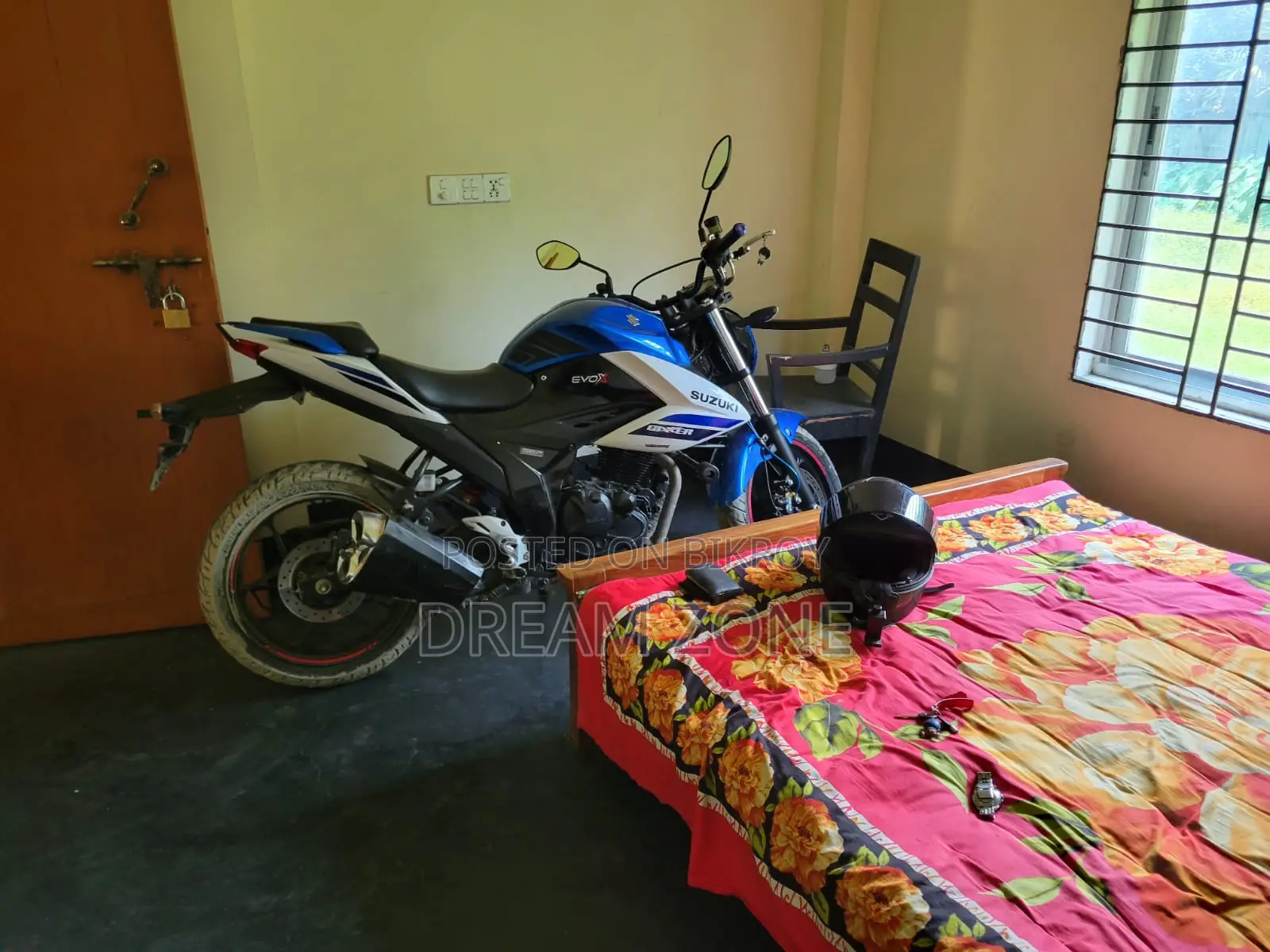 New Suzuki Gixxer SF FI 2026 White