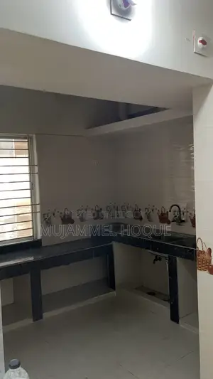 মোহাম্মদপুরের লেক ভিউ চন্দ্রিমাতে ৩ বেডরুমের অ্যাপার্টমেন্ট ভাড়ার জন্য