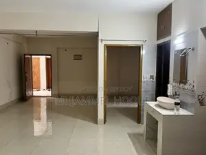 মোহাম্মদপুরের লেক ভিউ চন্দ্রিমাতে ৩ বেডরুমের অ্যাপার্টমেন্ট ভাড়ার জন্য