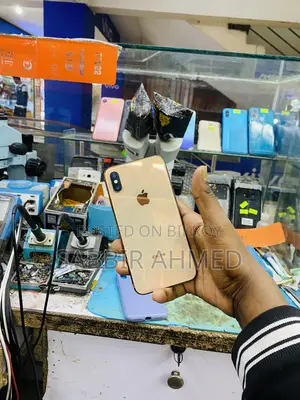 Apple iPhone XS 64 GB Rose Gold
