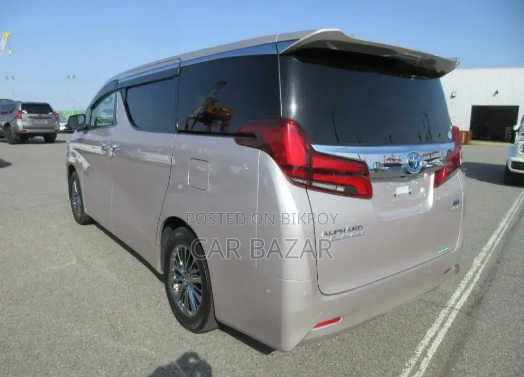 Toyota Alphard 2.5 Hybrid AWD 2021 Beige