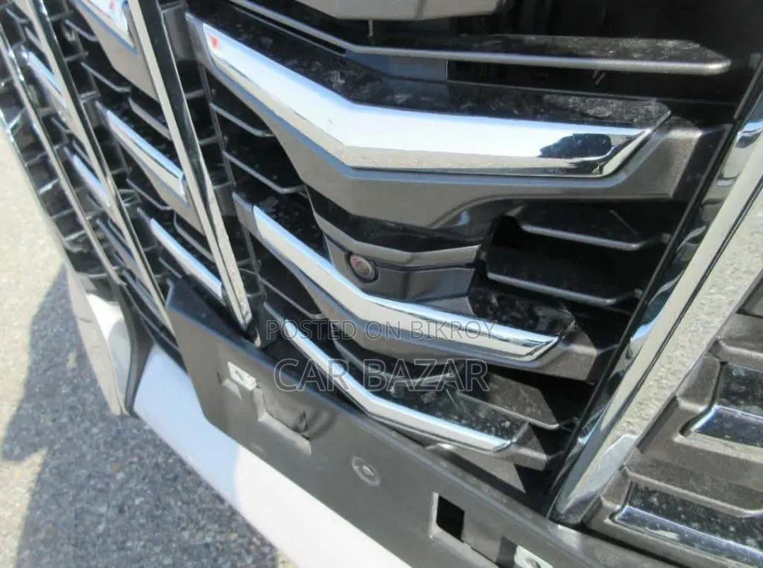 Toyota Alphard 2.5 Hybrid AWD 2021 Beige