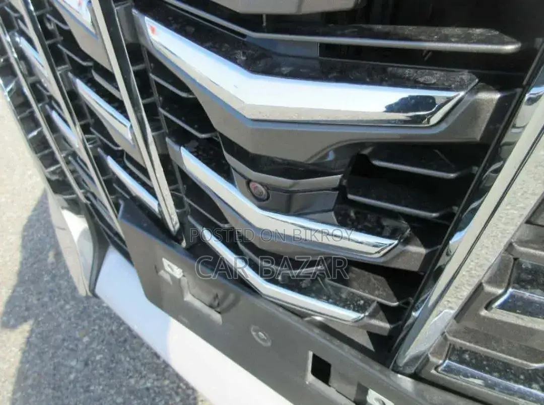 Toyota Alphard 2.5 Hybrid AWD 2021 Beige
