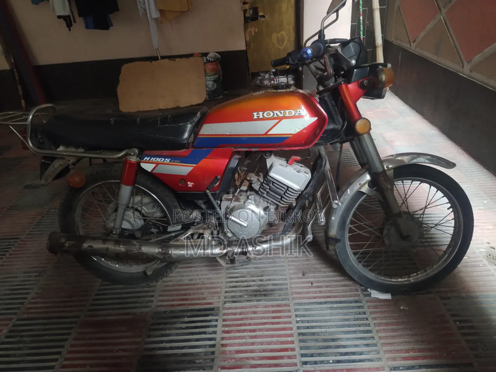 Honda 2000 Red