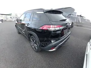 Toyota Corolla Cross 1.8 Hybrid AWD 2021 Black
