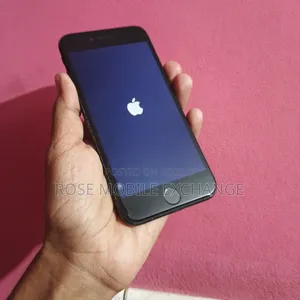 Apple iPhone 7 32 GB Black
