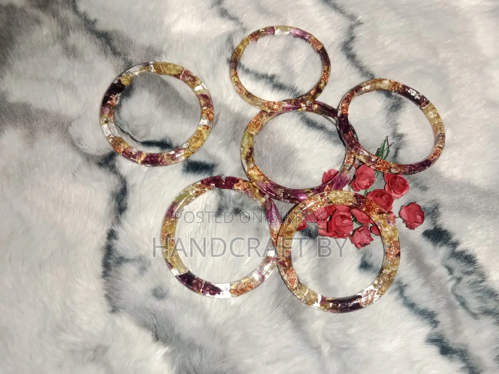Style Yourself with Innovation! Premium Resin Flower Bangles