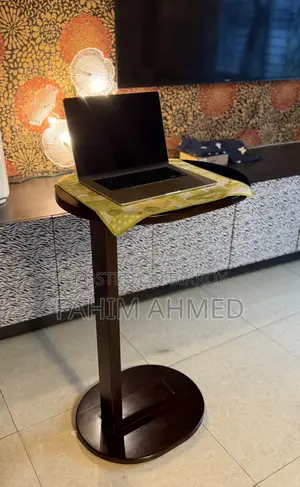 প্রিমিয়াম উডেন ল্যাপটপ/সাইড টেবিল – স্টাইলিশ ও জায়গা সাশ্রয়ী