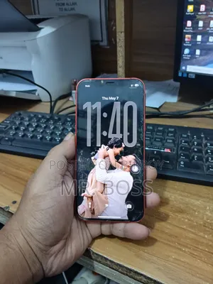 Apple iPhone 12 64 GB Red