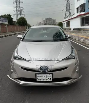 New Toyota Prius Four Touring 2018