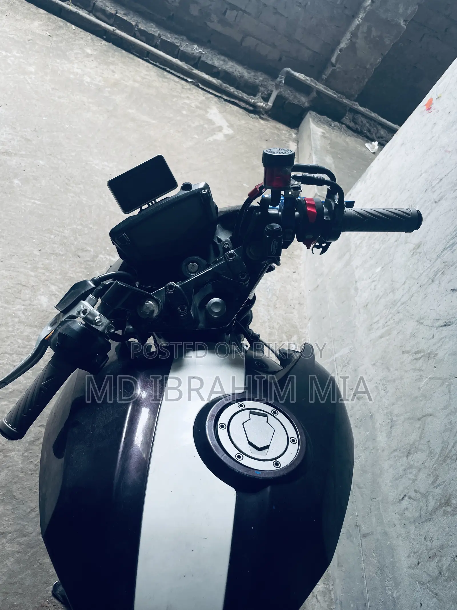 TVS Apache 160 4V 2019 Orange