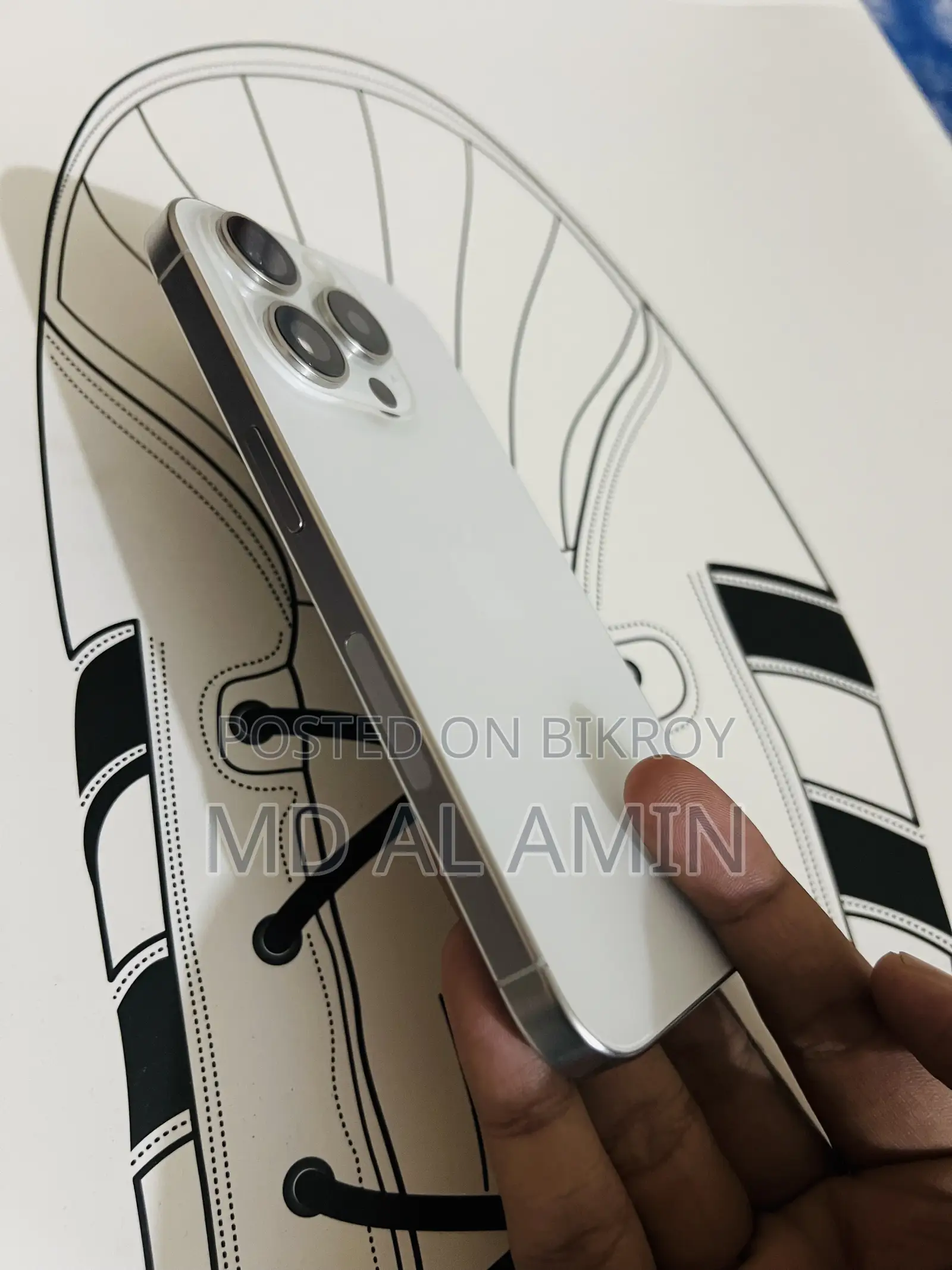 New Apple iPhone 15 Pro 128 GB White