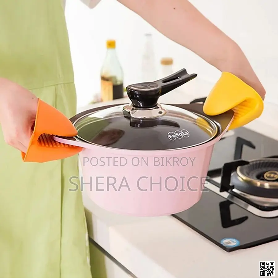 2 PCS Silicone Oven Pot Holder – Handle Hot Pots Safely and Easily!