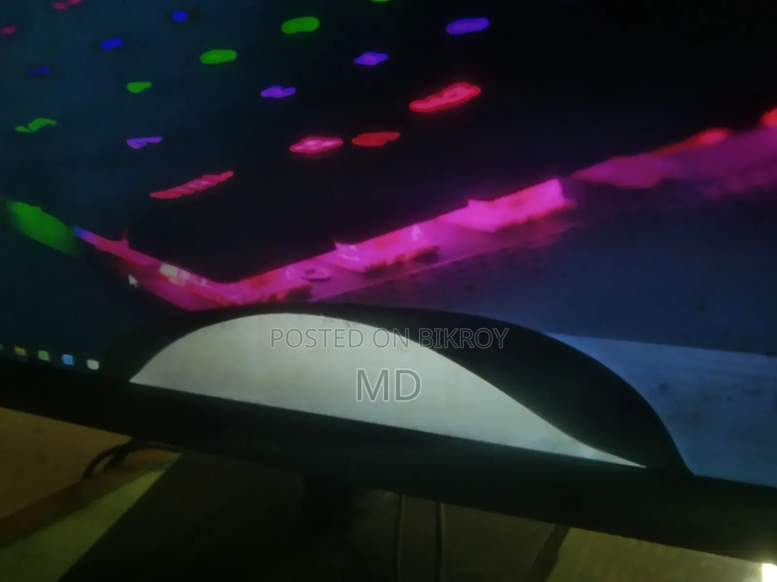 Monitor Sell Good Monitor, Only display has a problem