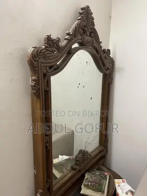 Wooden Dressing Table With Mirror – Classic Design